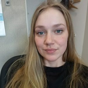 Meet your Posher, Monica